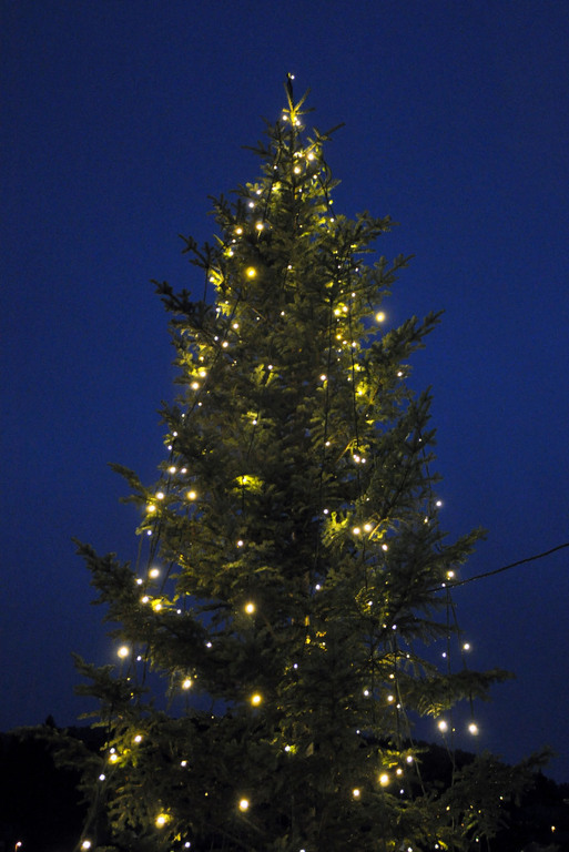 Tenning av Julegranen